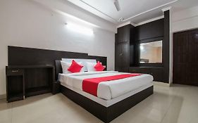 Oyo Flagship 24088 Hotel City Centre